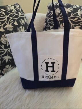 Hermes White and Navy Canvas Tote with H Logo